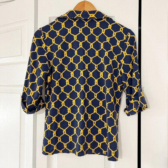 J.McLaughlin Navy Gold Chain Print Button Front Top Roll Tab Sleeve Small EUC - Picture 5 of 6